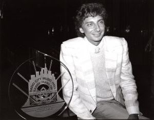 Barry Manilow, 1984, NY...jpg